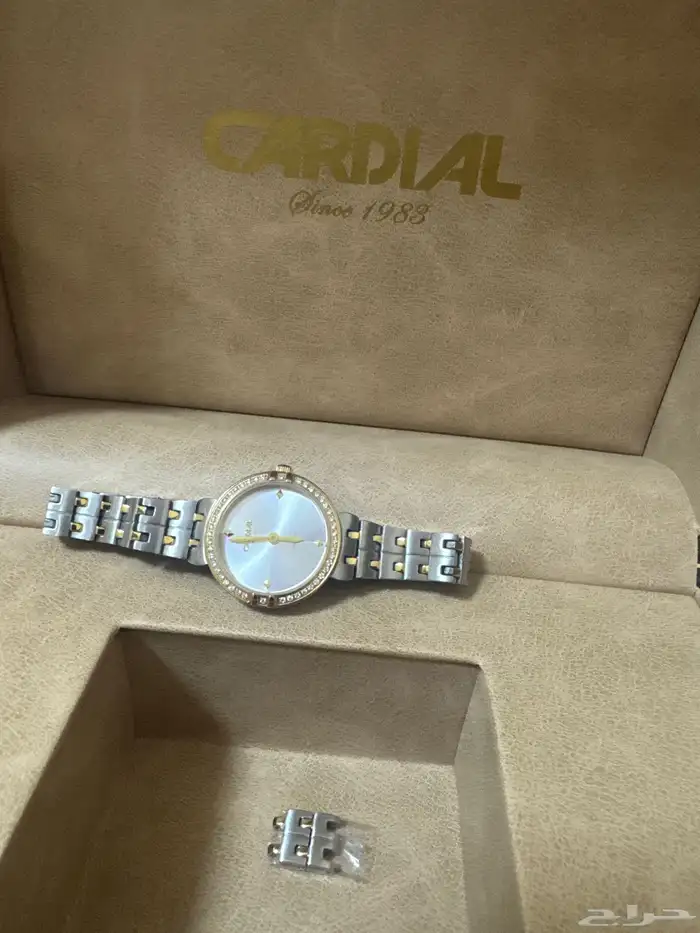 ساعة يد ألماس من كارديال 0