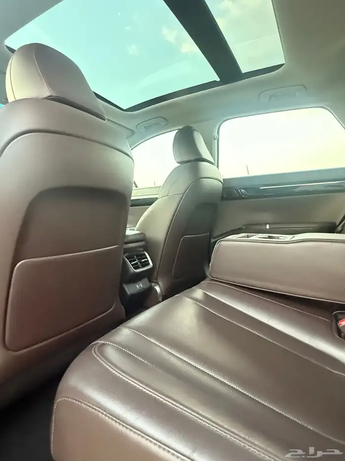 هونداي ازيرا 2023 ( بنزين ) فل كامل شبه جديدة للبيع 14