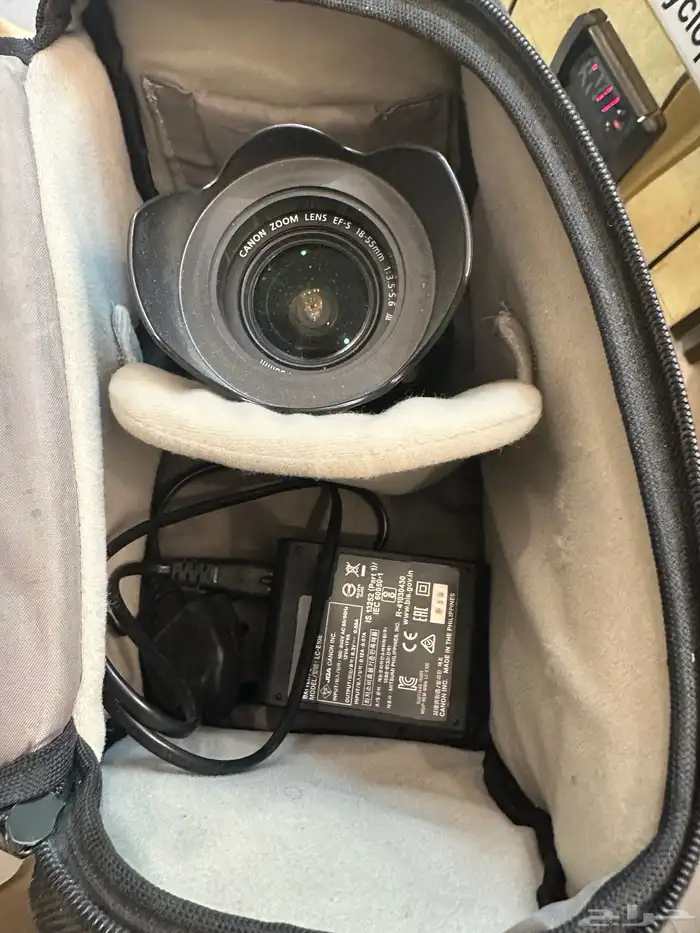 كاميرا كانون 2000D شاملة الشنطة ومستلزماتها 4