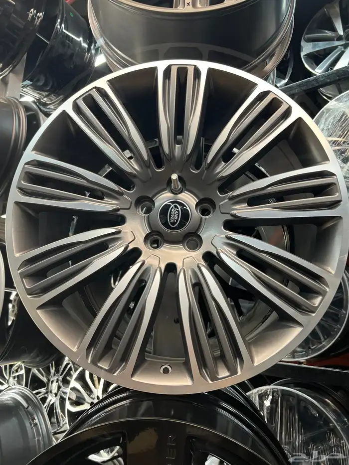 جنوط رنج روفر موديل 2020 مقاس 22 جديد إيطالي 1