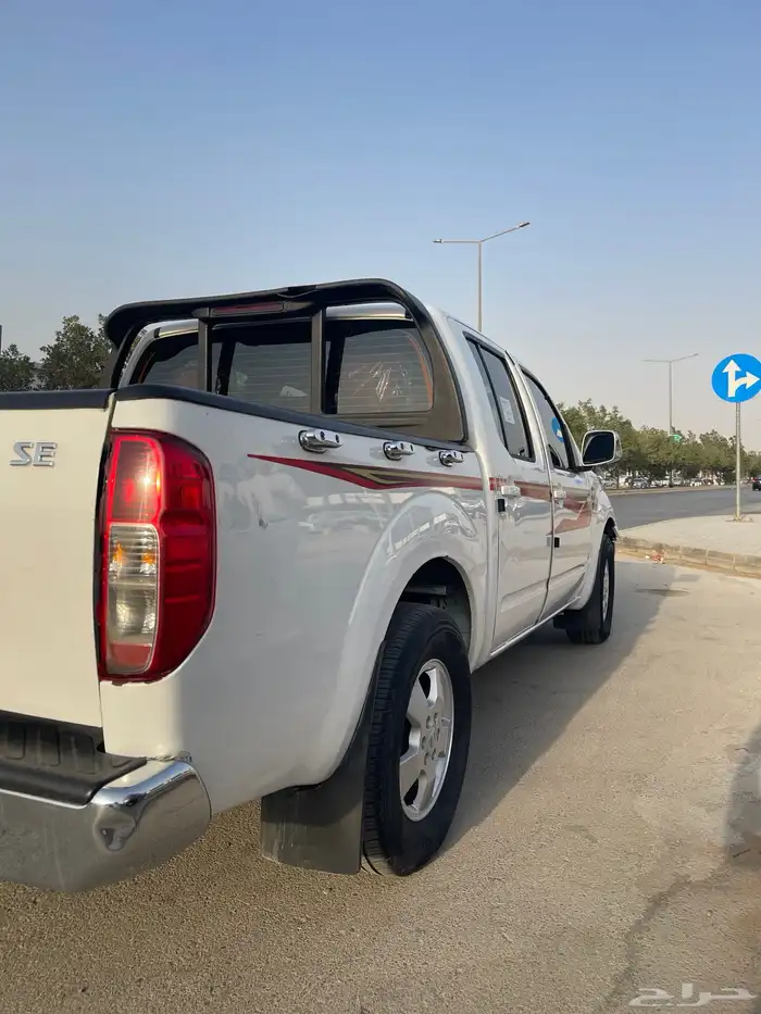 نيسان نافارا 2015 3