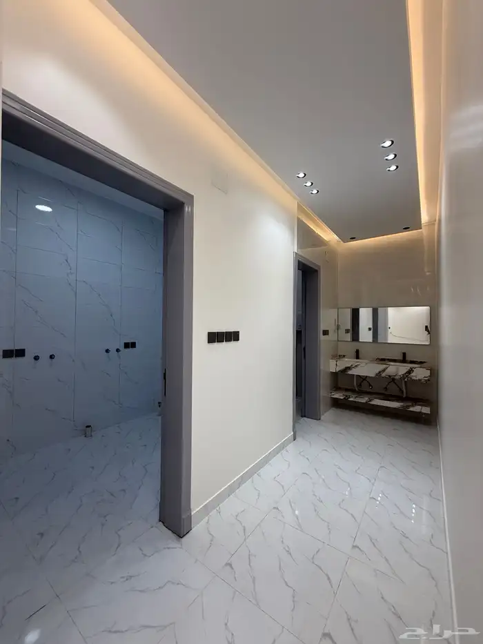 للبيع ارواف علويه وشقق ارضيه ببايكة سيارة ف شمال الخميس 41