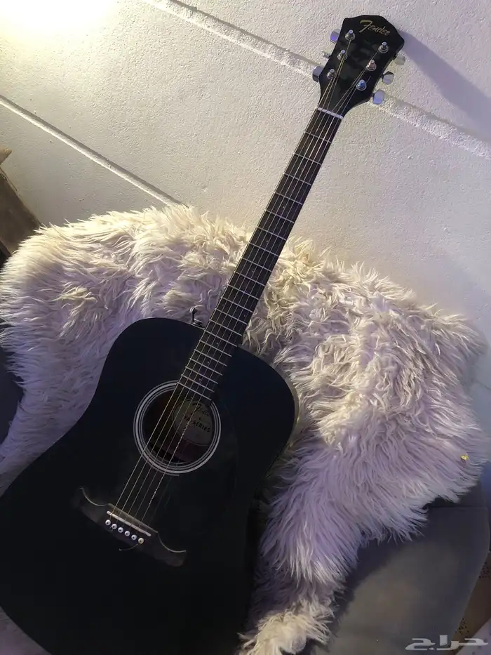 جيتار صوتي دريدنوت - FENDER 1