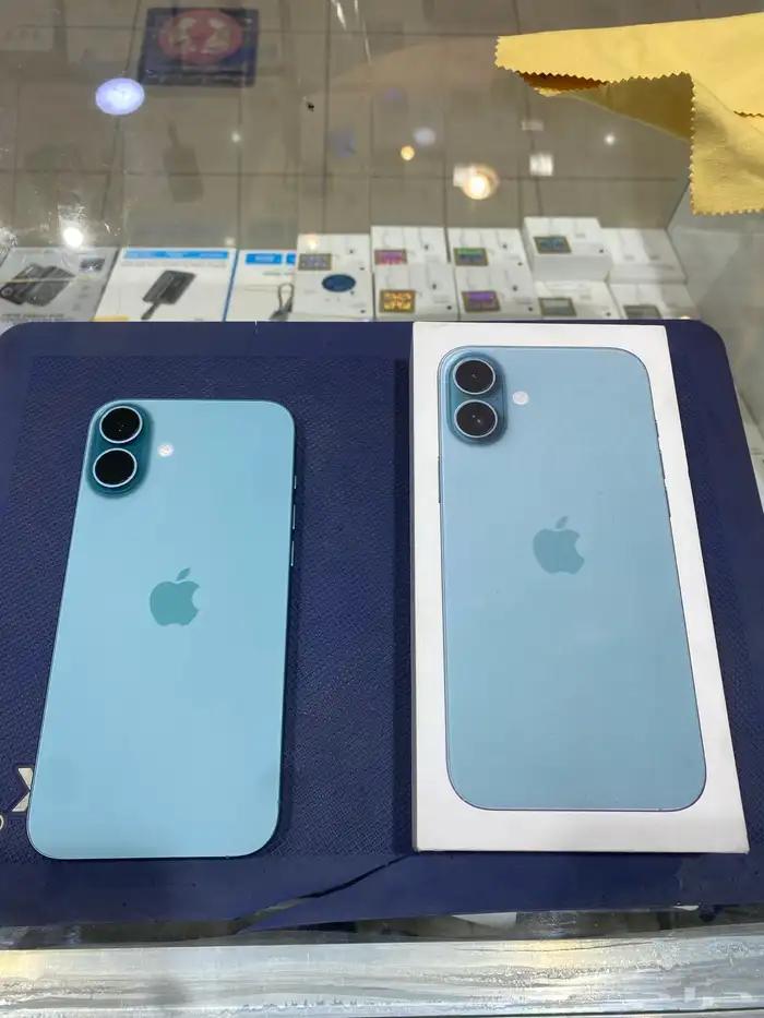 جوال 16 بلاس 256 بطاريه 100 عدد دورات الشحن 72 1