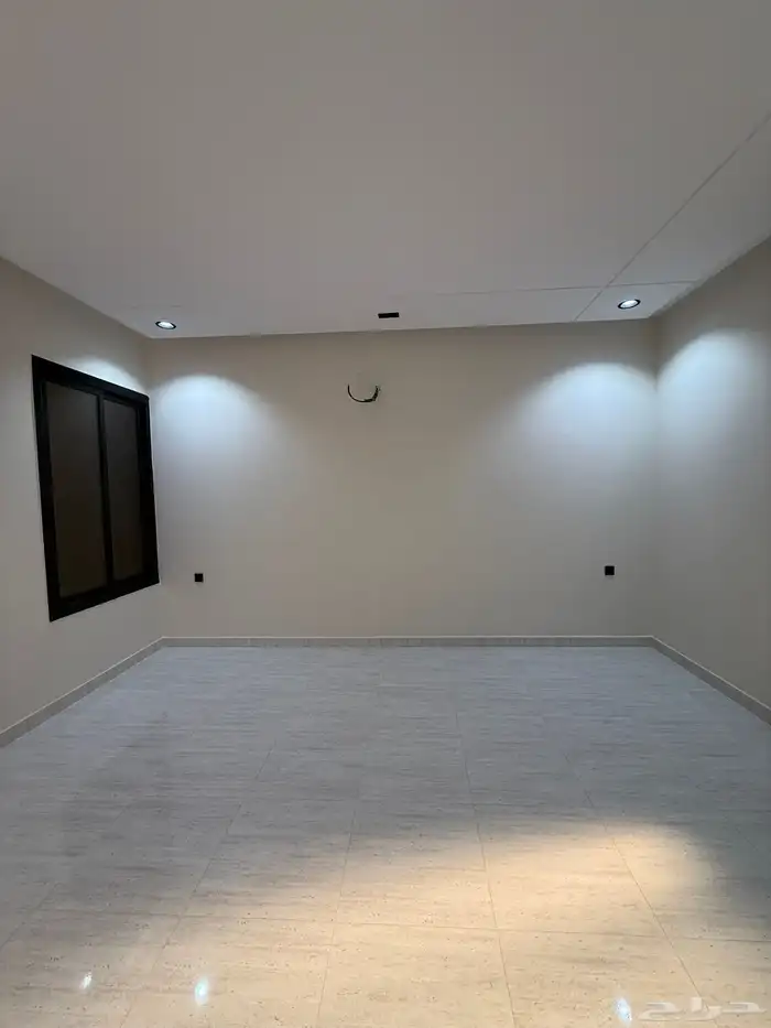 للبيع ادوار تمليك علويه بمساحات كبيره شرق الخميس حى الراقي 22