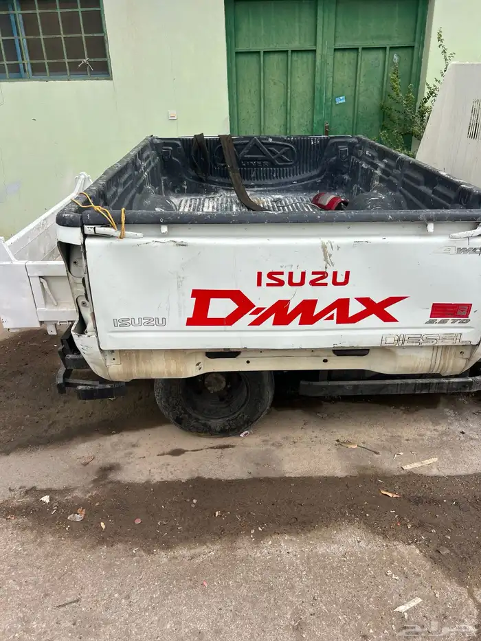 ايسوزو صندوق 2012 0