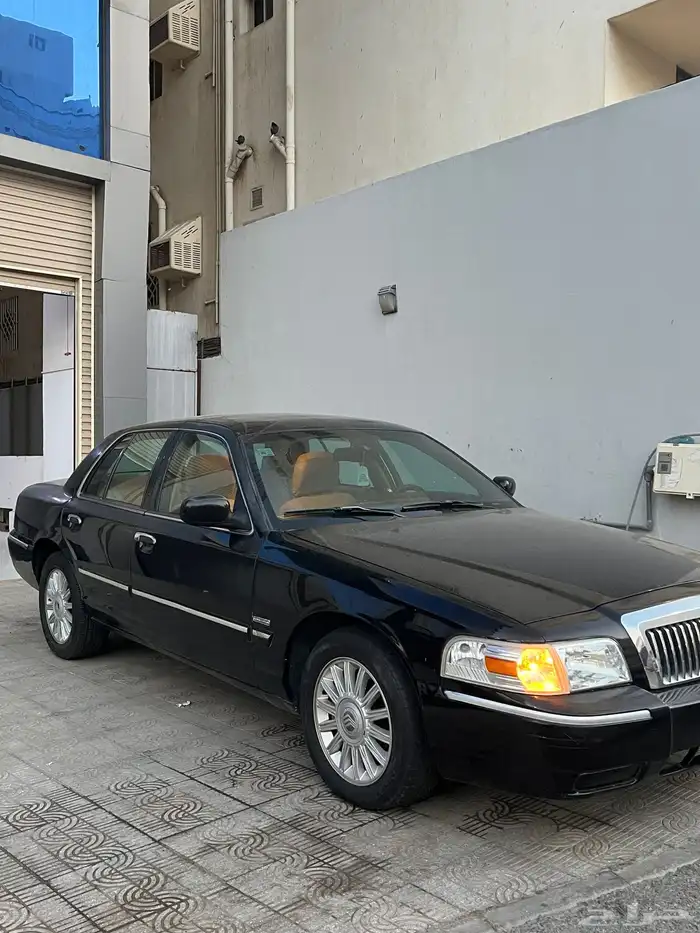 فورد ميركوري جراند ماركيز 2011 0