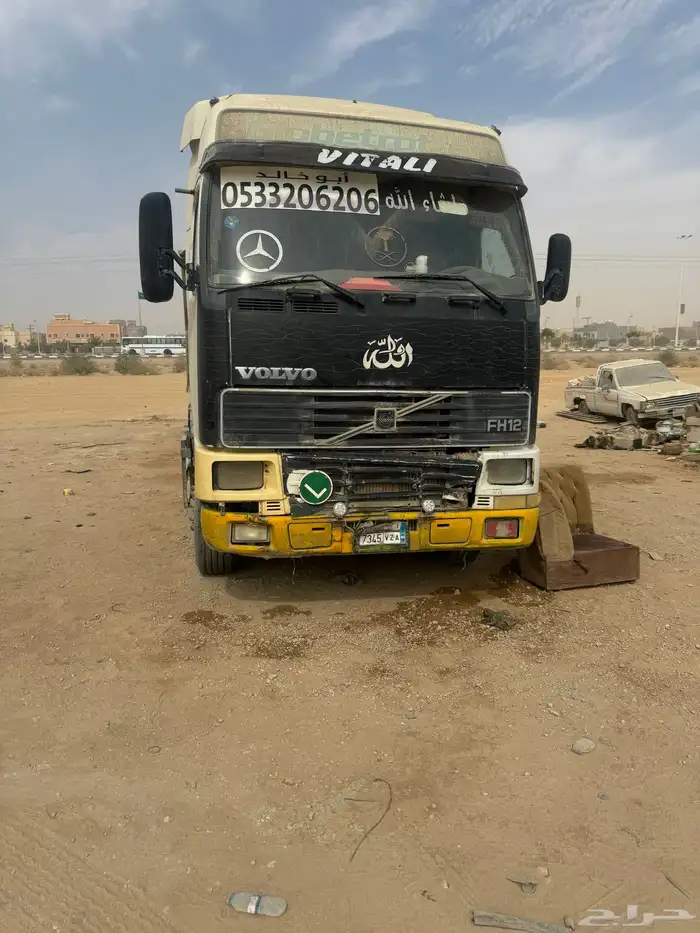 للبيع تريلاه فلفو مديل 2002 0