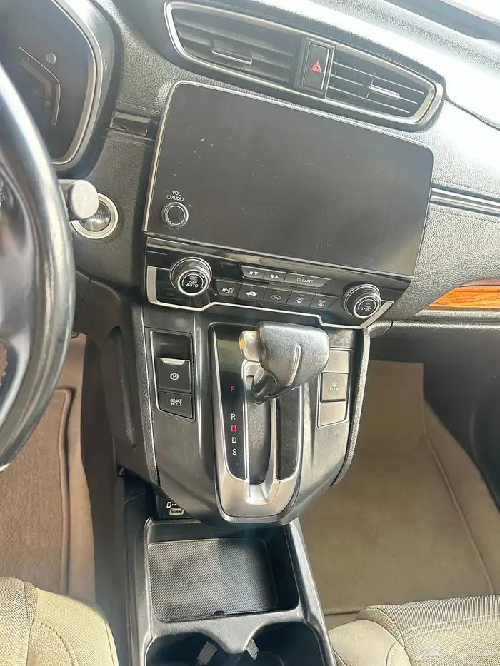 هوندا سي ار في -2021 بنزين 5