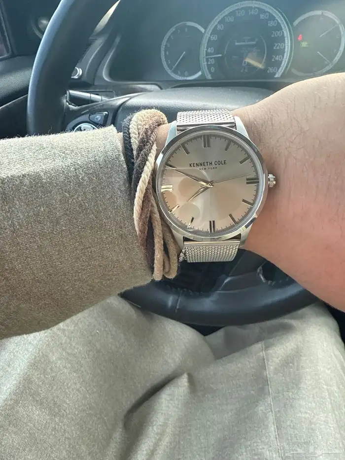 ساعة kenneth cole   New York جديده مع علبتها 0