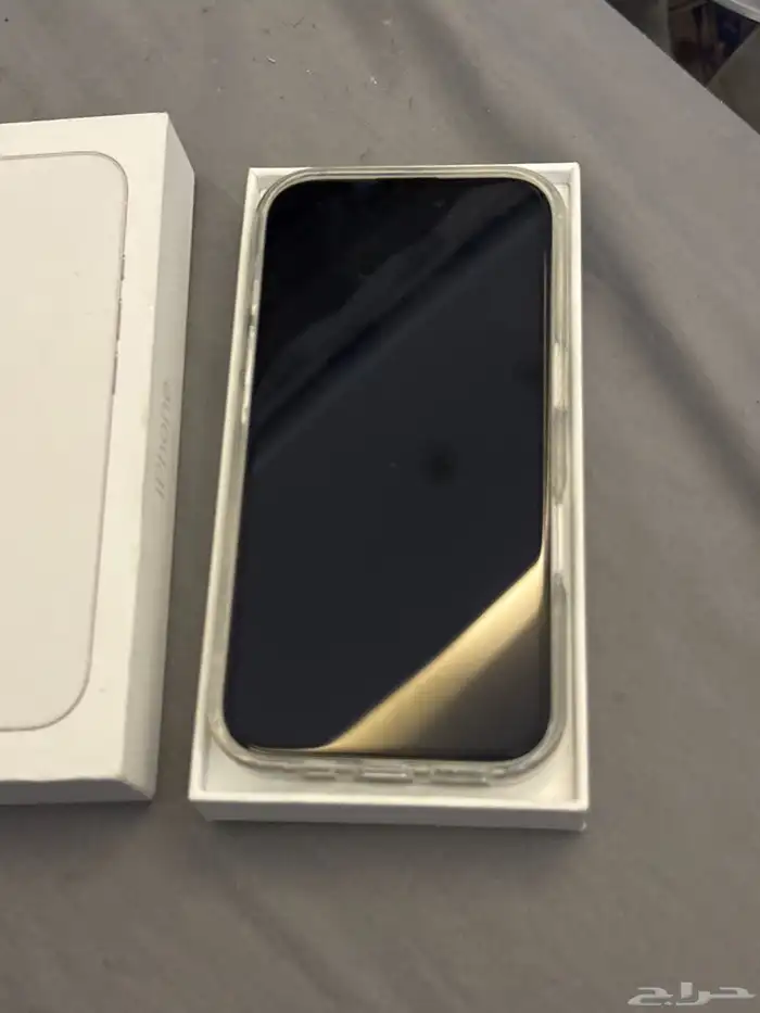 ايفون 16 العادي 128 قيقا ابيض 2