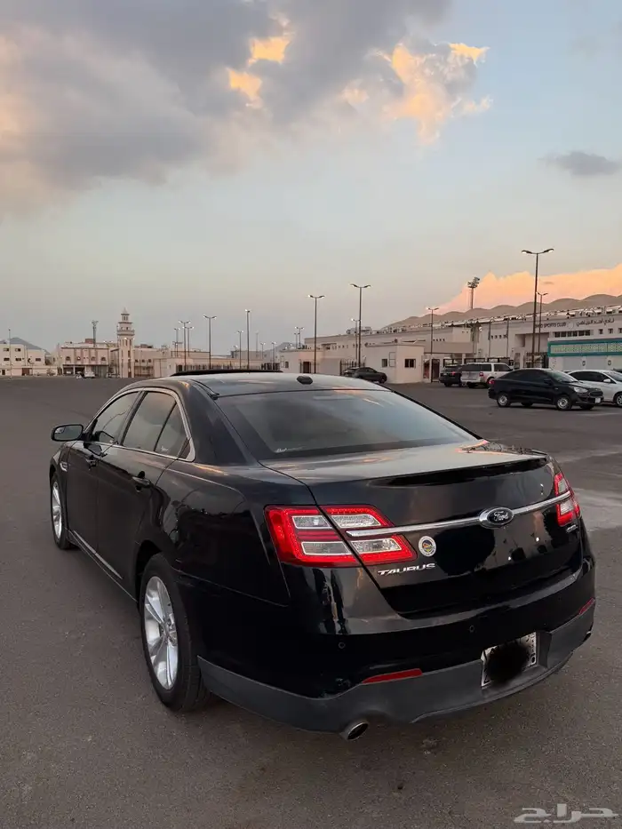 فورد تورس 2015 فل كامل SEL المالك الاول بودي وكاله بصمه 3