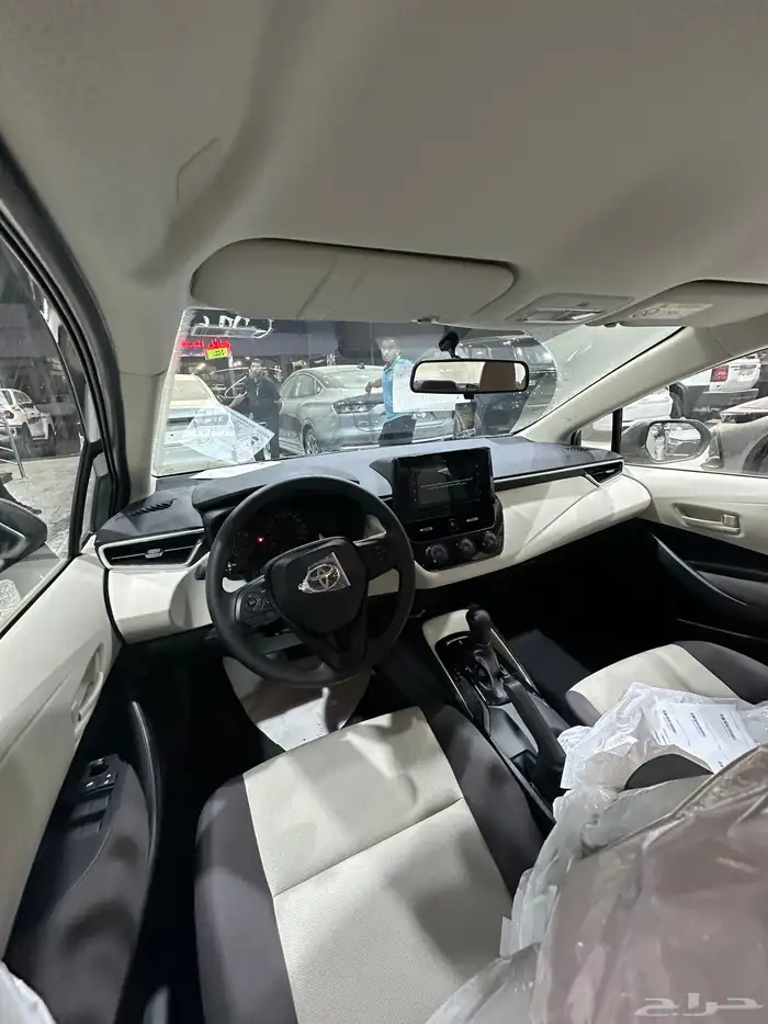 تويوتا كورولا استاندر ماكينه 2.0 موديل 2025 3