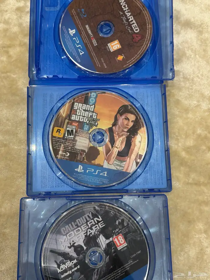 سوني 5   بلايستيشن 5 نظييف  مع اغراض زياده 8