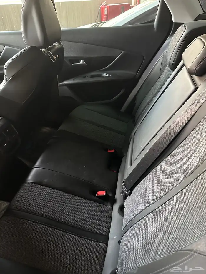 سيارة للبيع   بيجو 3008 موديل 2018 7