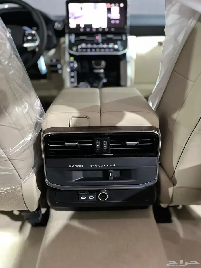 لاند كروزر GXR4 بنزين 2025 للبيع كاش أو أقساط ميسره 9