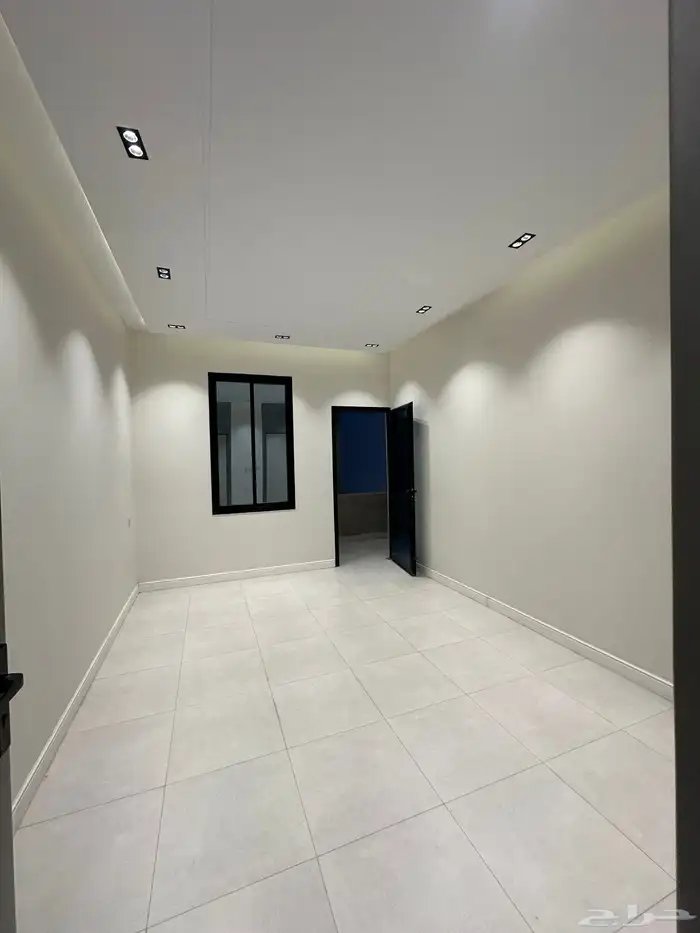 للبيع شقه علويه بموقع مميز قريب من مطار ابها 6