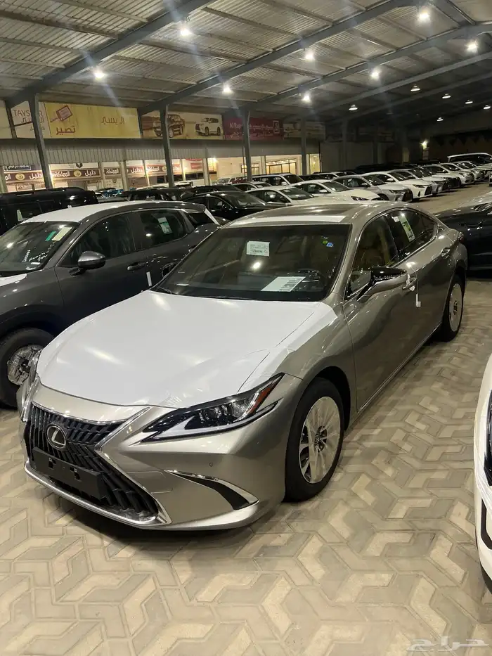 لكزس ES 250 بنزين 2025 3