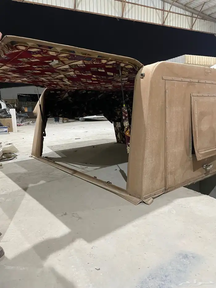 شد نضيف معاه لمبات. 6 مع 4فياش في تايبسي وفي راس جداري 4