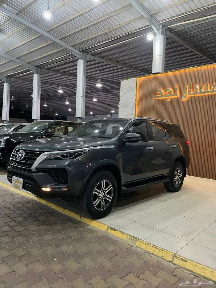 فورتشنر موديل 2021 دبل 4 سلندر 4