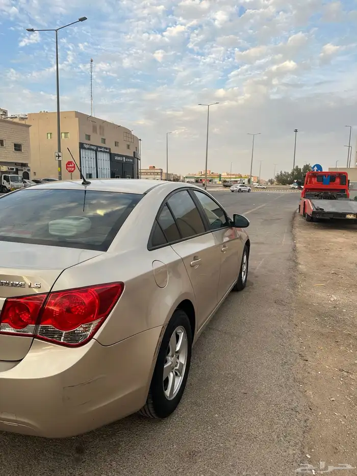 شيفروليه كروز 2012 ذهبي 3