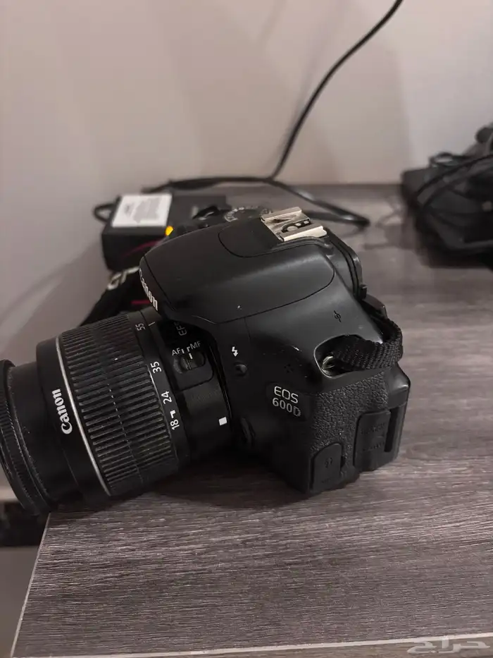 كاميرا إحترافية للتصوير الفوتوغرافي Canon 600 1