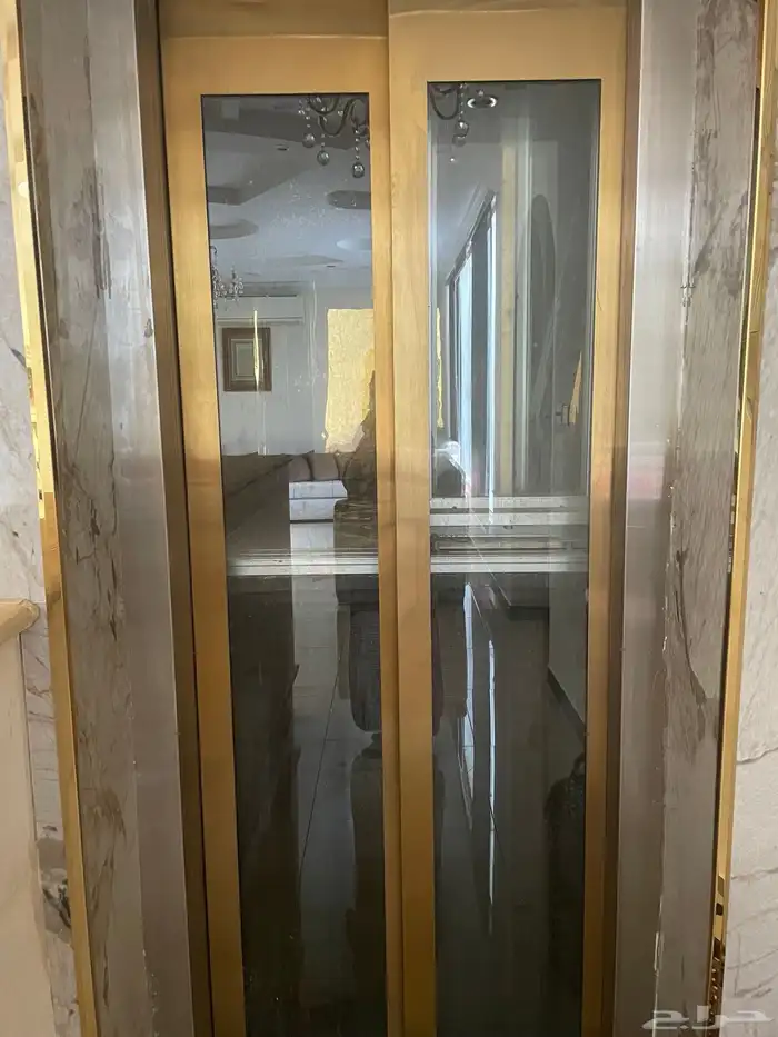 مصعد مستعمل للبيع 0