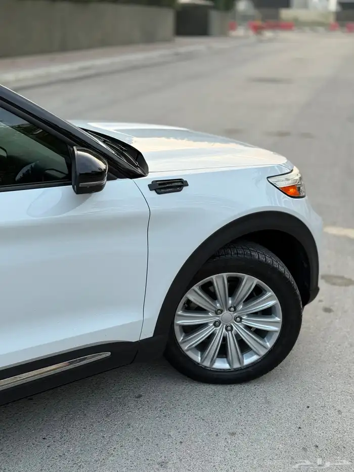 FORD EXPLORER LIMITED 2020 41