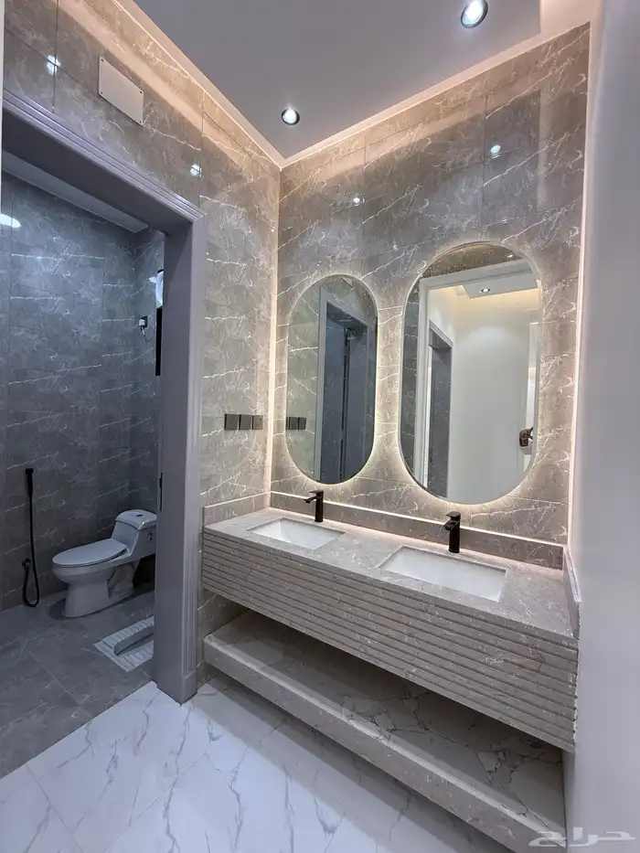 للبيع ارواف علويه وشقق ارضيه ببايكة سيارة ف شمال الخميس 5