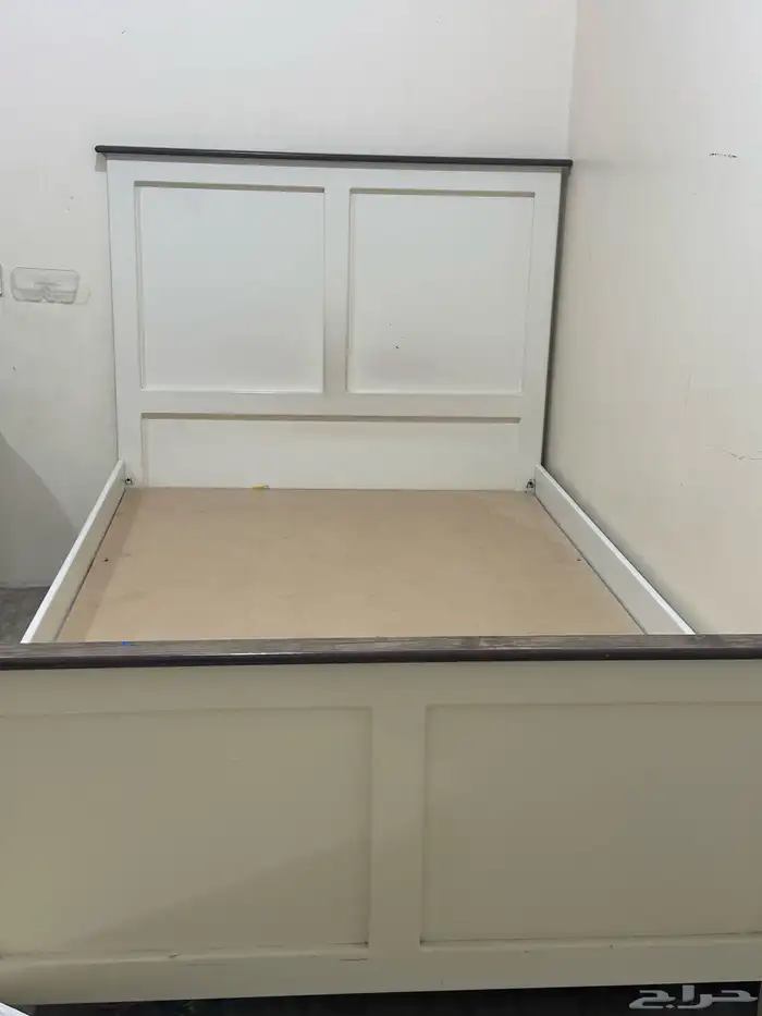 اثاث غرفة النوم للبيع 900 1