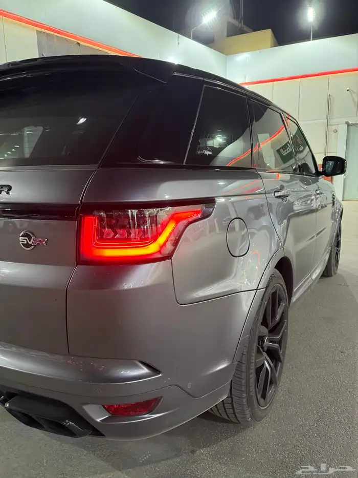 رنج روفر SVR 3