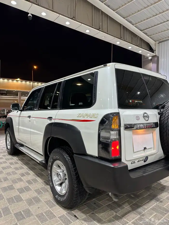 للبيع نيسان فيتك موديل 2014 قير عادي 9