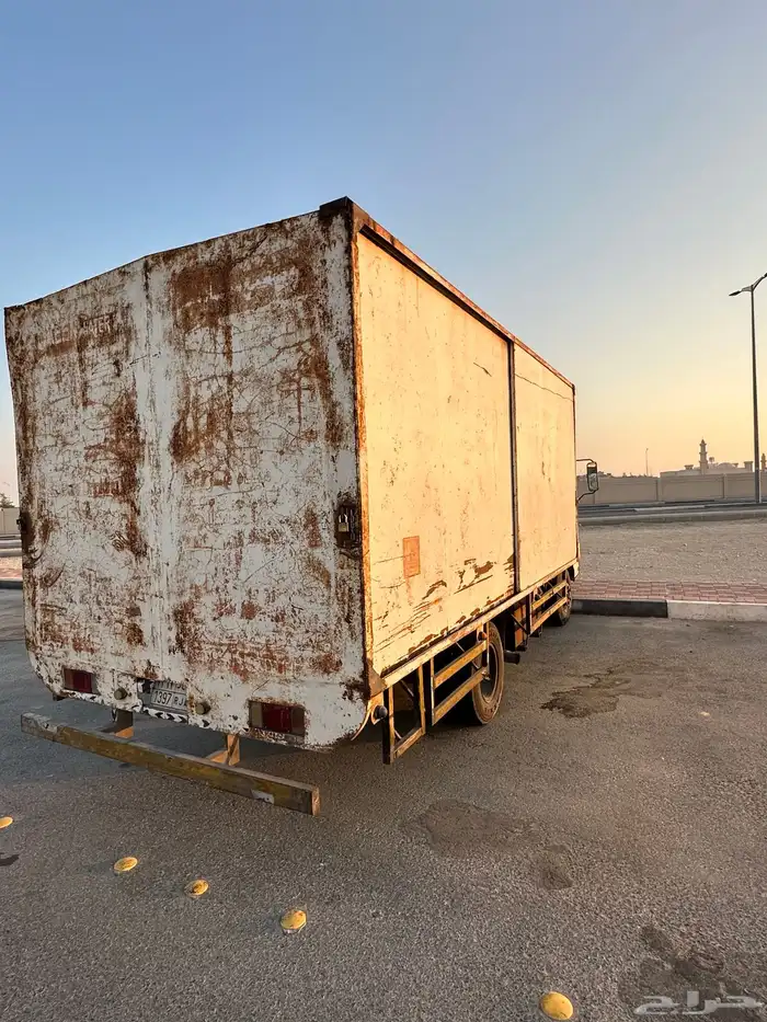 دينا اسوزو 2008 ديزل بالاحساء 5