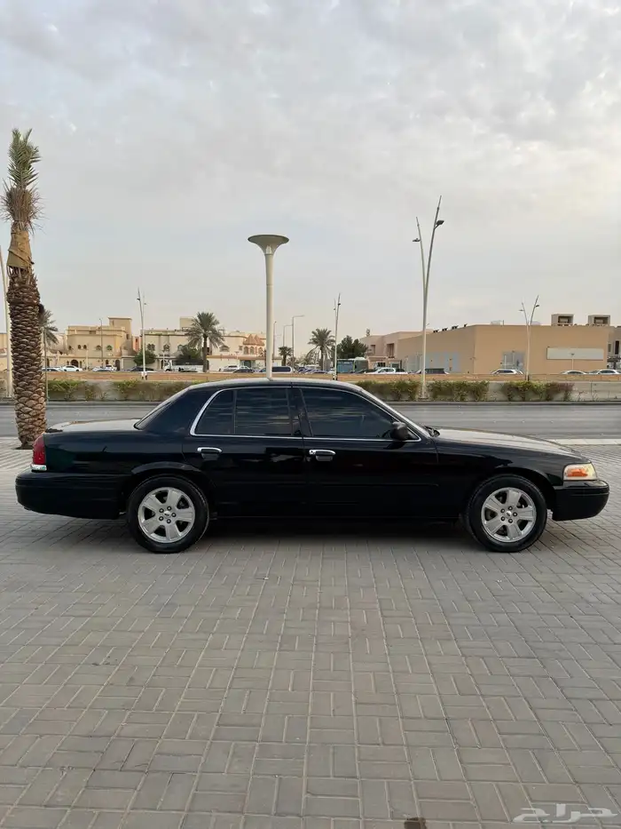 فورد كراون فكتوريا مالك ثاني 3