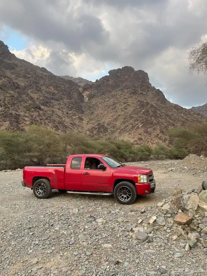 سلفرادو Z71 4X4 2011 نظيف 10