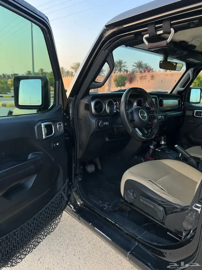 رانجلر سبورت (2018). 16