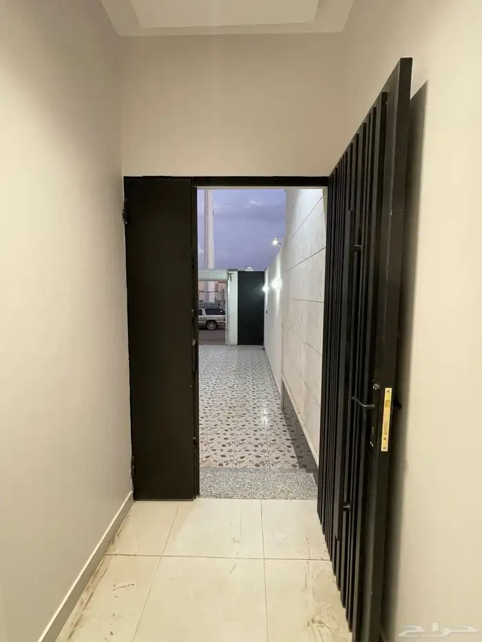 للايجار شقة ارضيه بمدخل مستقل 4