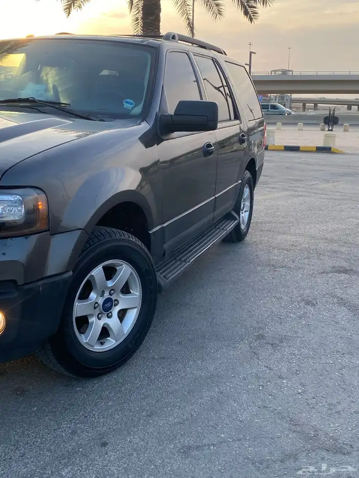 اكسبديشن 2016 قصير للبيع 3