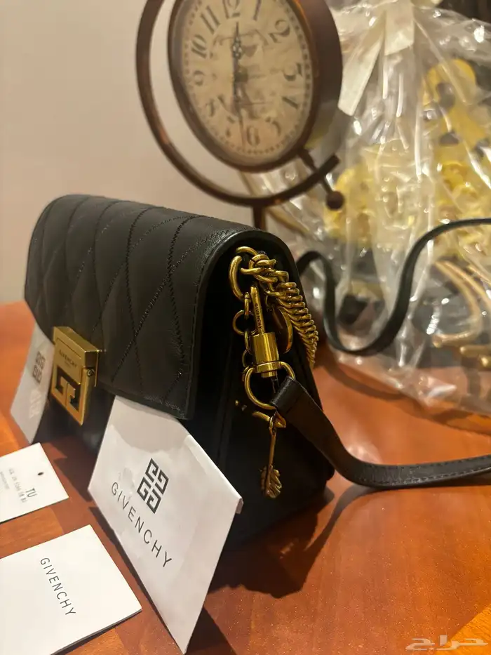 شنطة شانيل و جيفنشي أصلية 2