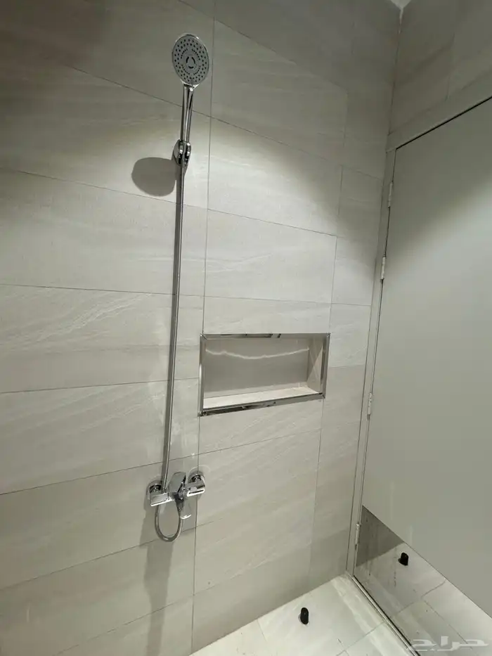 وحدات سكنية فاخرة مفروشه للإيجار - عائلات فقط 8