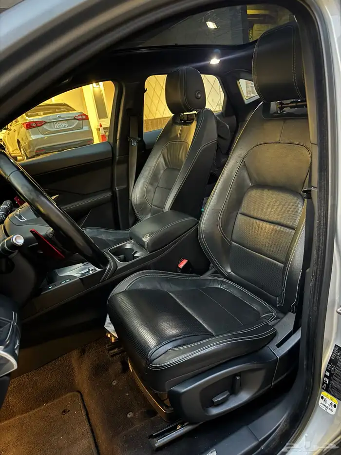 جاكوارEPACE 2018 7