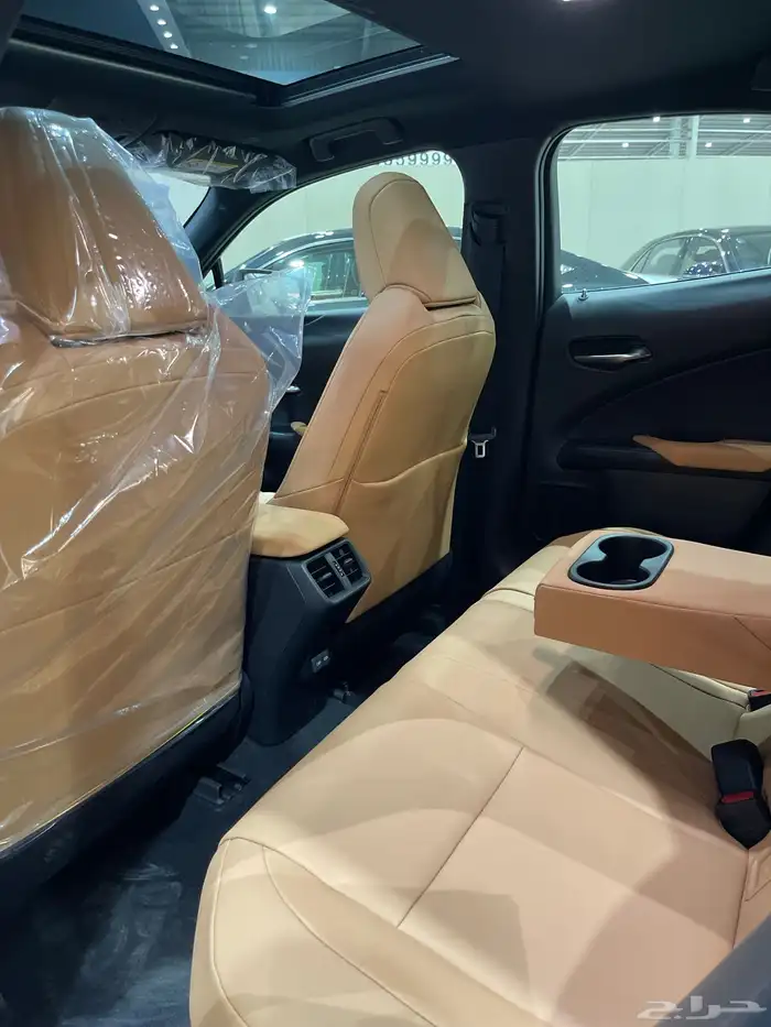 لكزس Ux300h سعودي ضمان8سنوات كاش اقساط 6