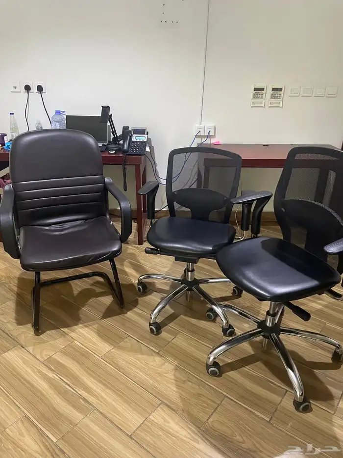 مكاتب وكراسي للبيع 1
