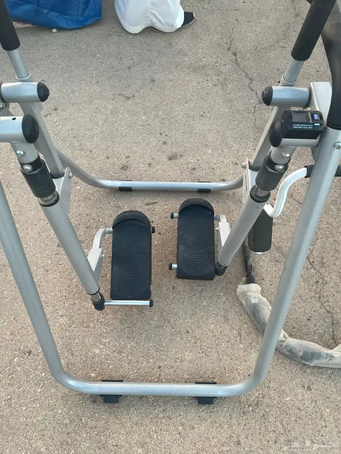 سير رياضي مع ملحقاته 1