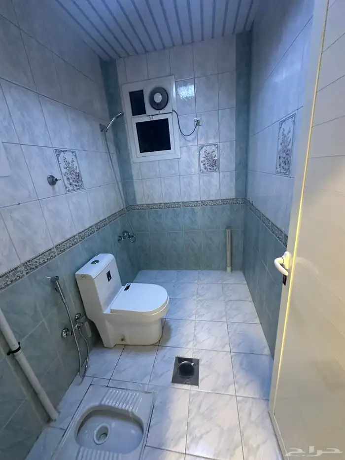 دور اول للإيجار 450 متر غرناطه 60 الف 12