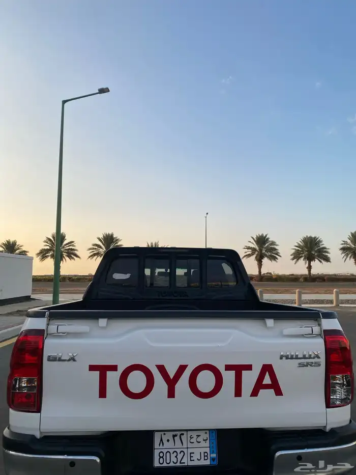 هايلوكس 2016وكاله فل كامل بدووون دبل قير عايدي مخزن 19