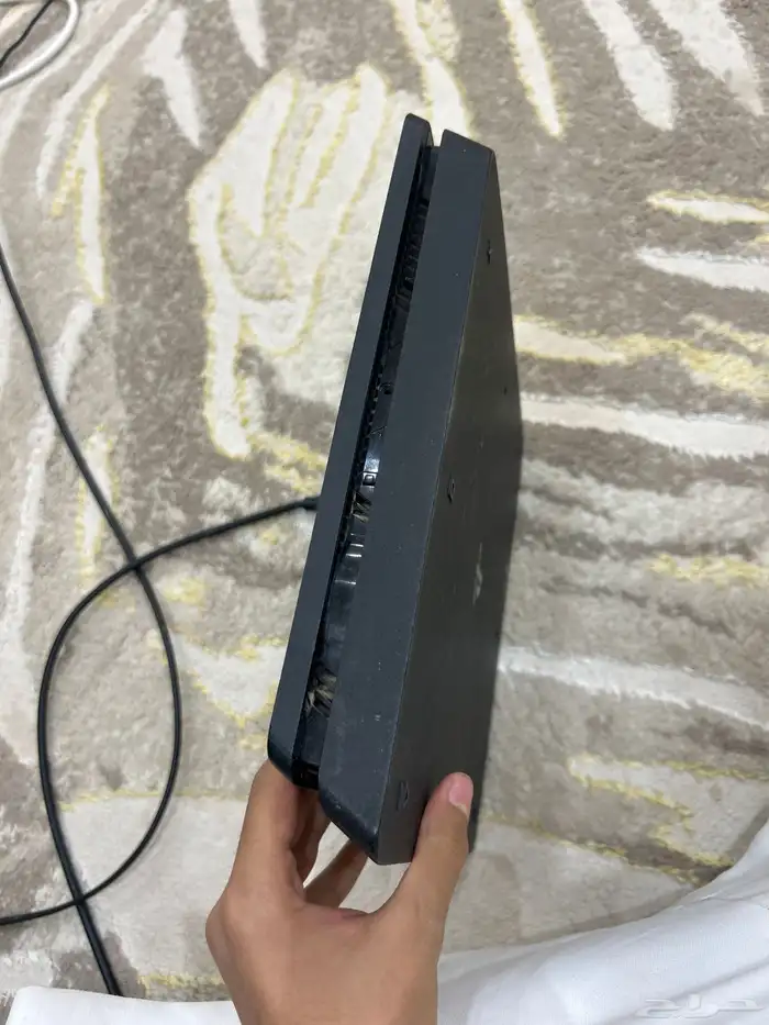 سوني 4 للبيع على الشرط وسبب البيع طفشت منه 3