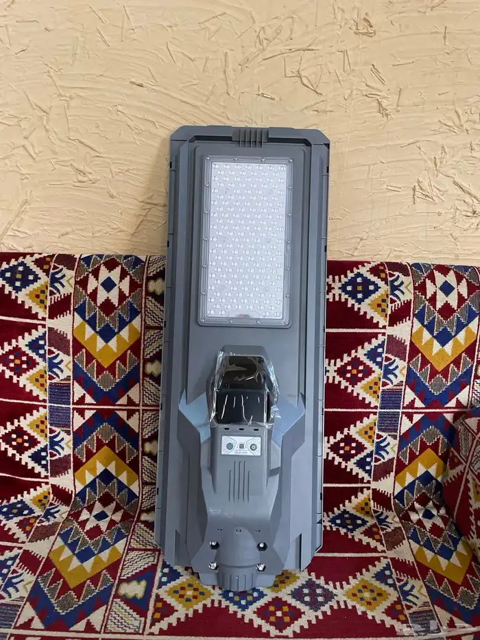 كشافات على طاقة 1