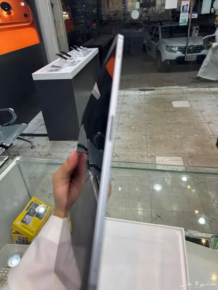 ايباد برو 2022 الجيل الرابع 256 قيقا شريحة 2