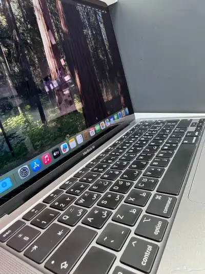 ماك بوك اير M1 سعة 256 رام 8 بطاريه 100 دورات الشحن 6 ب1550 index